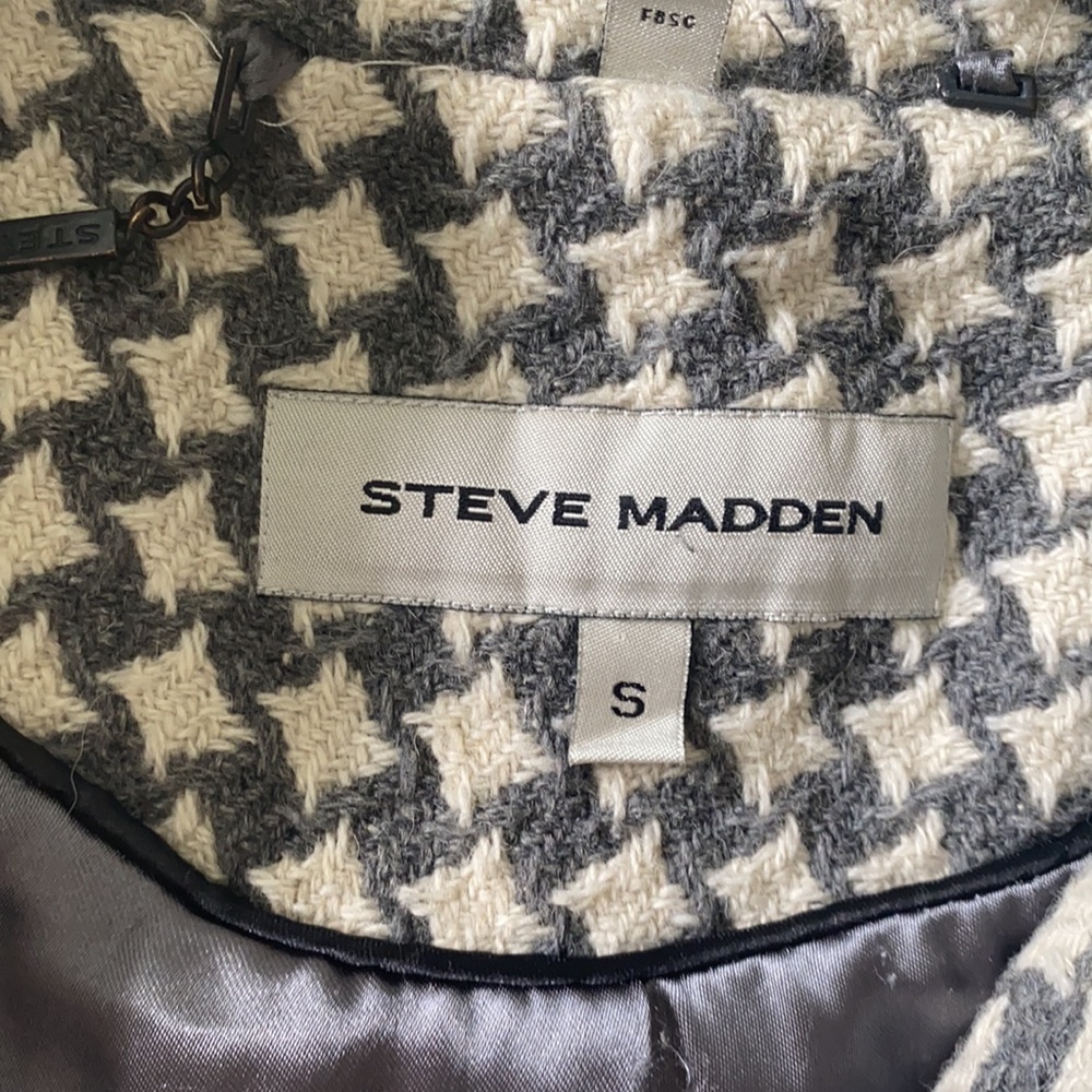 Steve Madden Patterned Coat - image 3